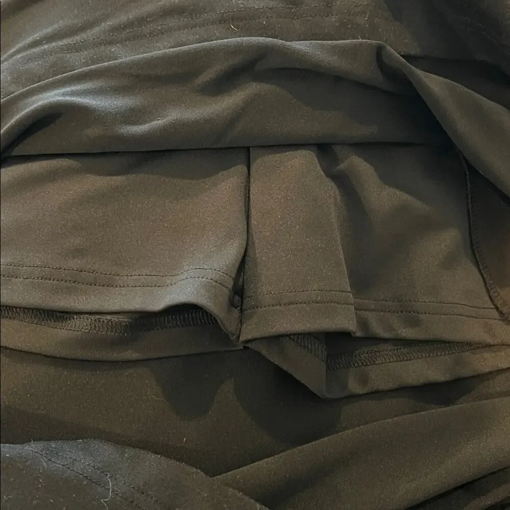 Betabrand Women's Ponte Mini Skort Shorts Attached in Black - Picture 9 of 9